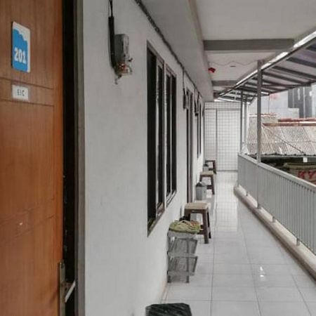 Laponca Residence Pondok Cabe Syariah Redpartner Duku Exteriér fotografie