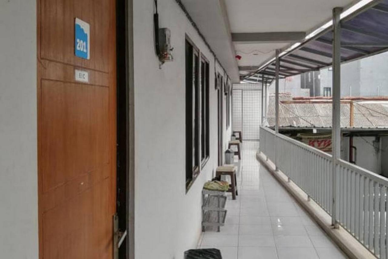 Laponca Residence Pondok Cabe Syariah Redpartner Duku Exteriér fotografie