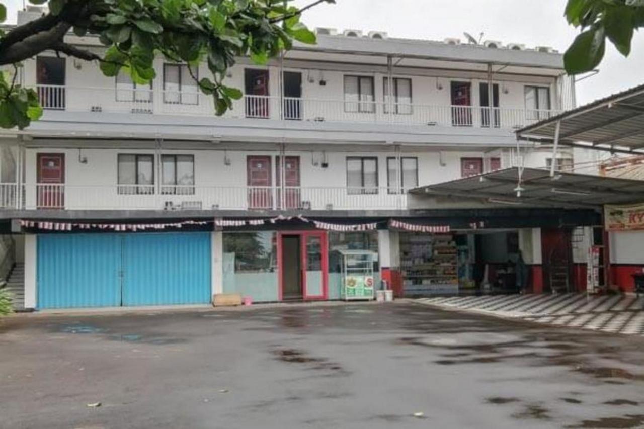 Laponca Residence Pondok Cabe Syariah Redpartner Duku Exteriér fotografie