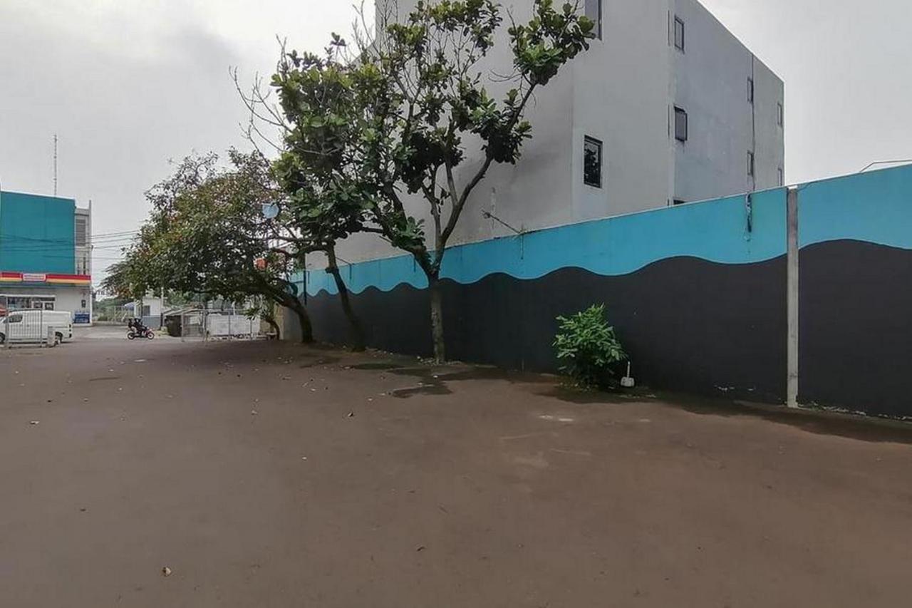 Laponca Residence Pondok Cabe Syariah Redpartner Duku Exteriér fotografie